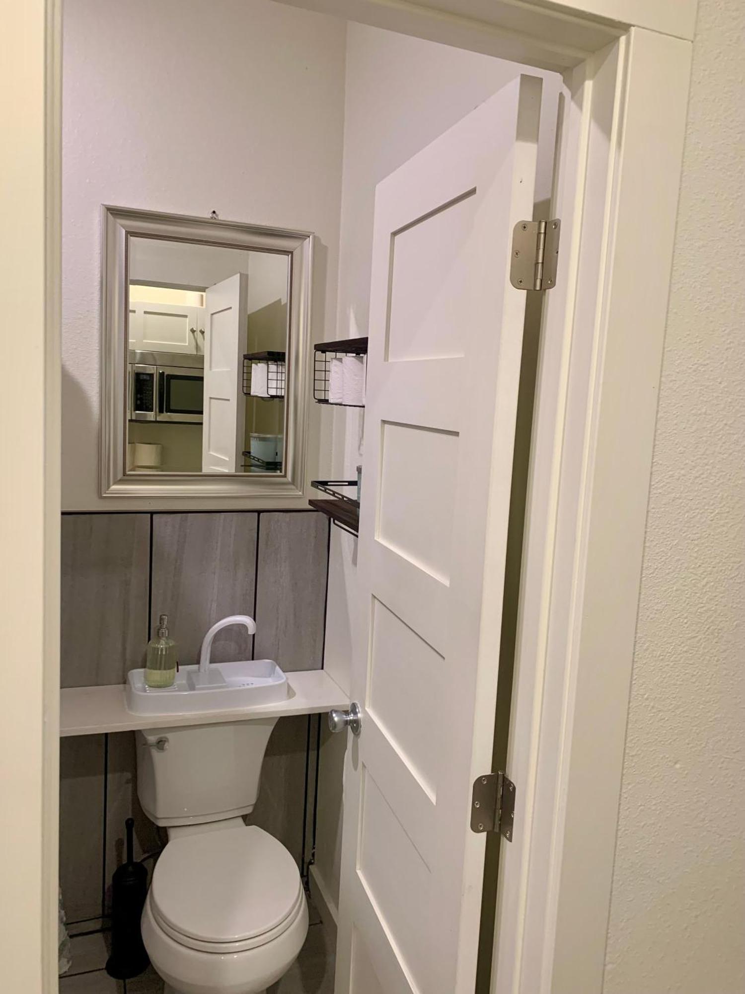 The Asbury House Guest Rentals Москоу Екстериор снимка