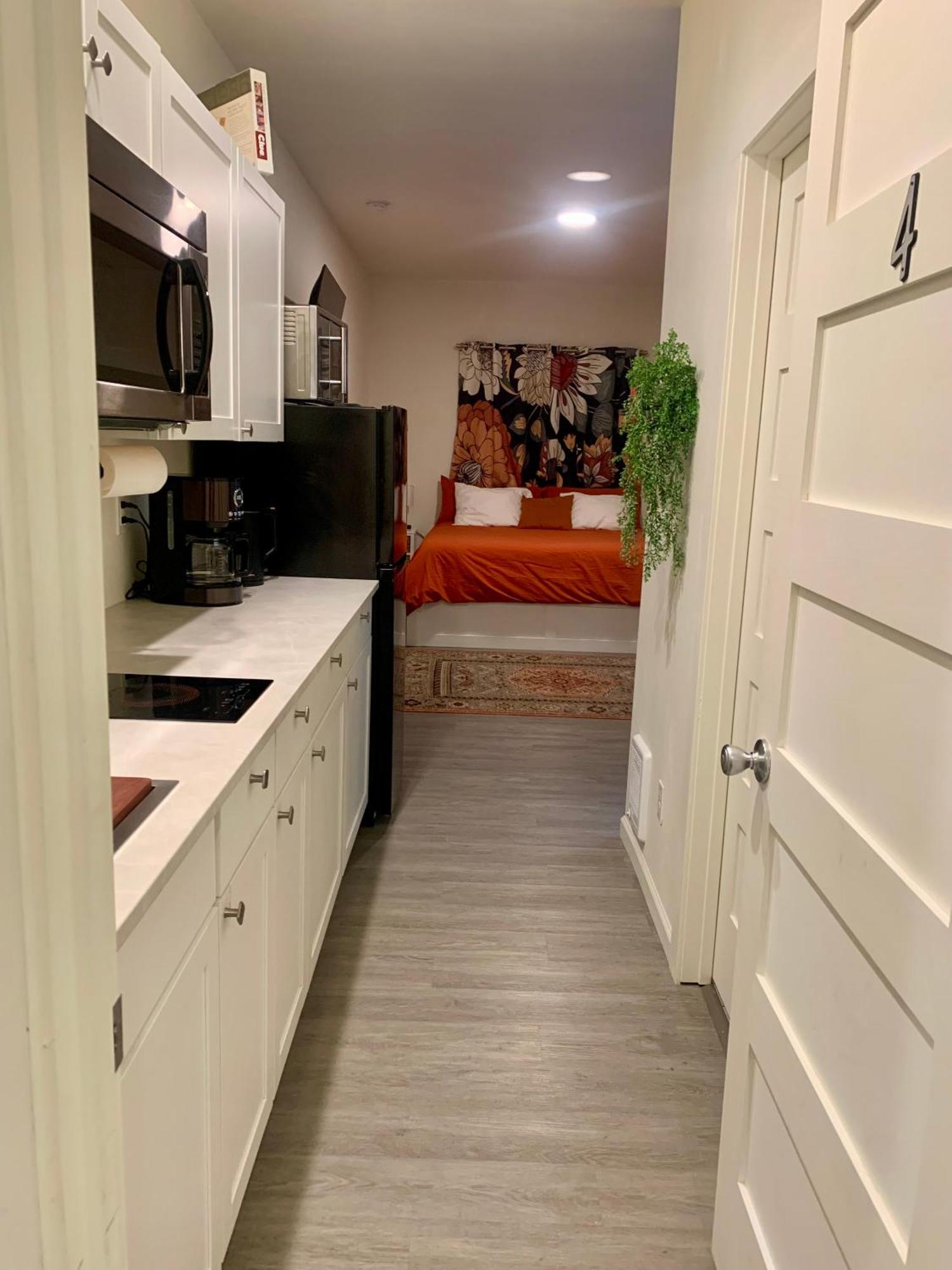 The Asbury House Guest Rentals Москоу Екстериор снимка