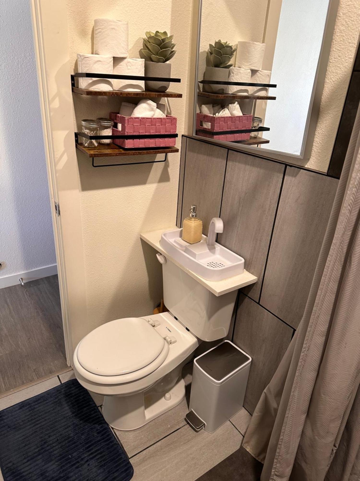 The Asbury House Guest Rentals Москоу Екстериор снимка